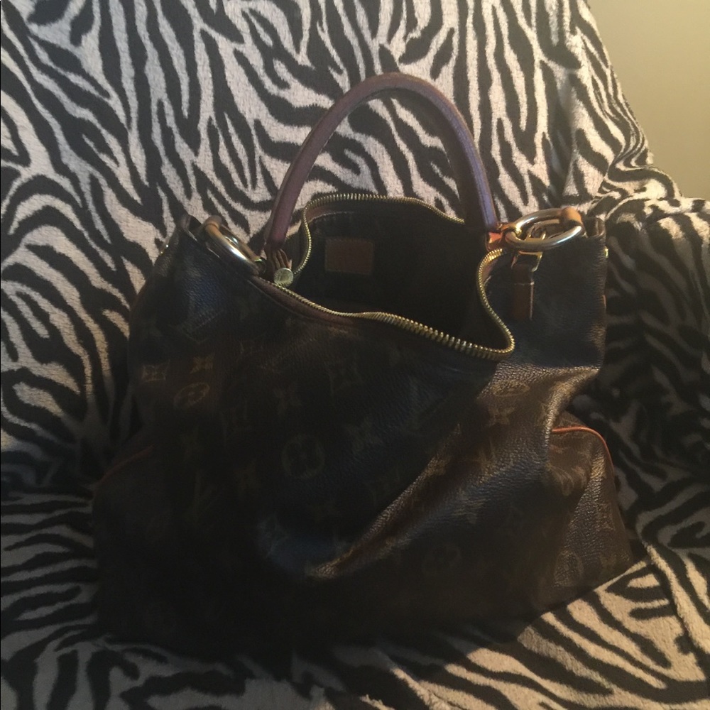 Louis Vuitton Sully pm